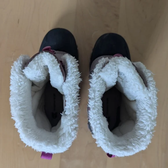 All In Motion Skylar Lace-Up Thermolite Faux Fur Winter Boots Blush Girls Size 2 - Picture 4 of 6